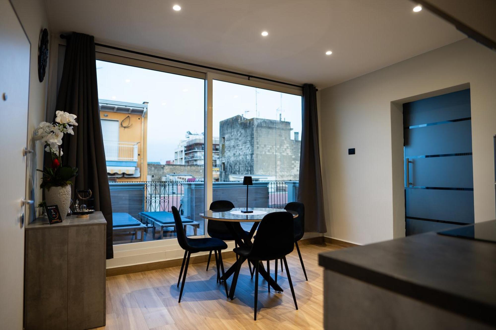 Casa Con Veranda E Idromassaggio Barletta Exterior photo